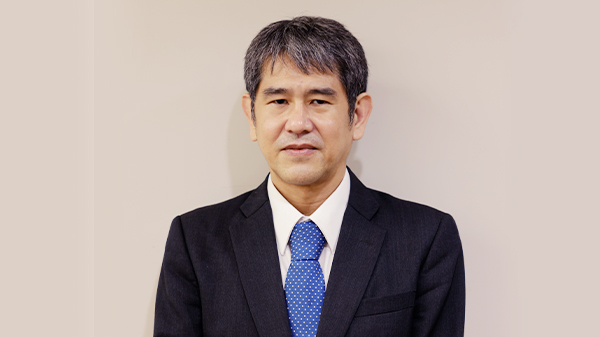 取締役兼執行役員　貞方 渉